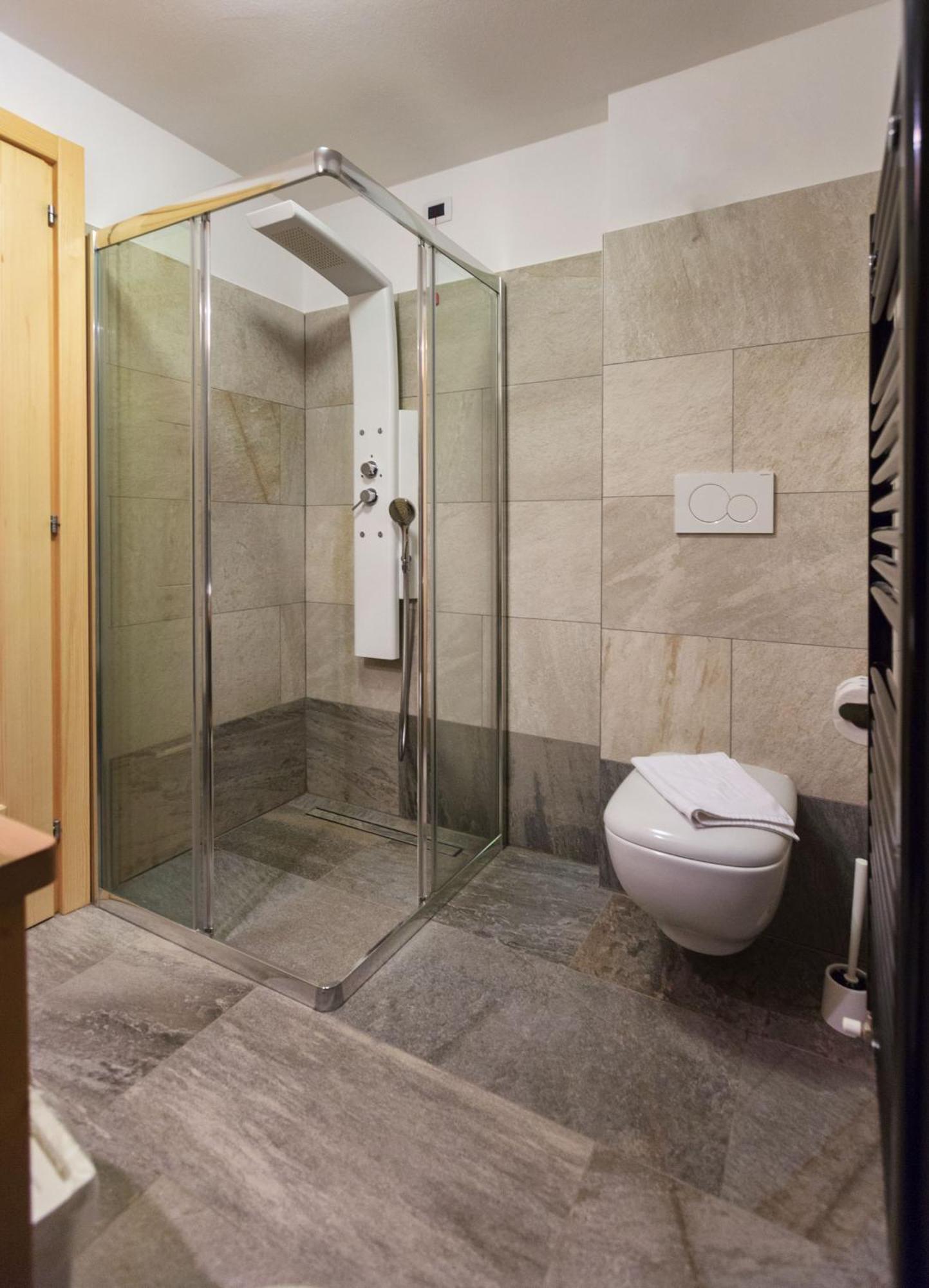 La Marmote Albergo Diffuso Di Paluzza Ronc מראה חיצוני תמונה